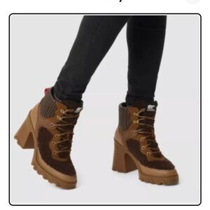 Sorel Women's Two-Tone Ankle Boots